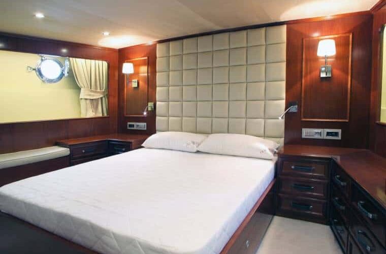 Benetti 26D - Motor Yacht - Interior - Master cabin 2