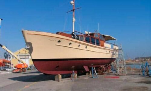 Silver-58-Motor-Yacht-Painting-Works